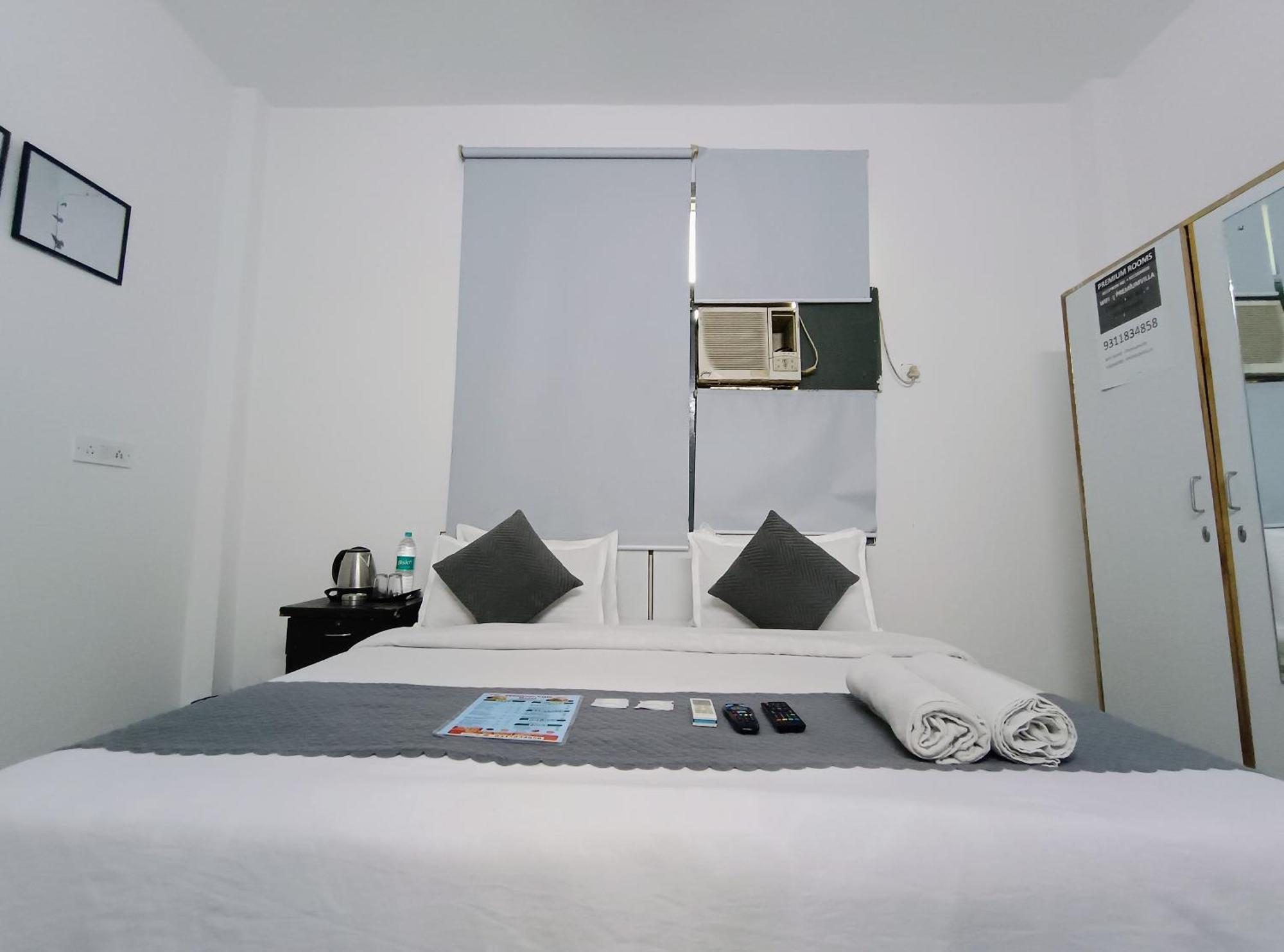 Hotel Hauz Khas Fort View Nuova Delhi Esterno foto