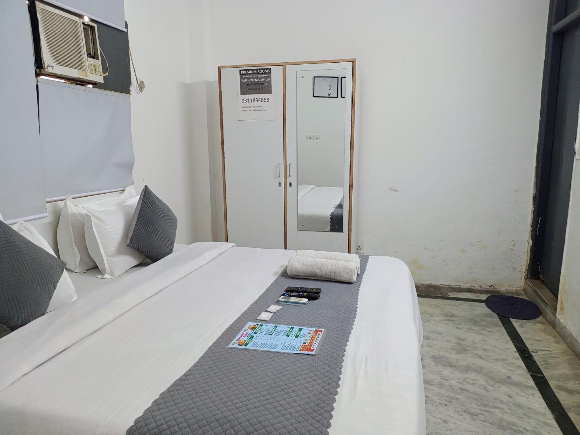 Hotel Hauz Khas Fort View Nuova Delhi Esterno foto