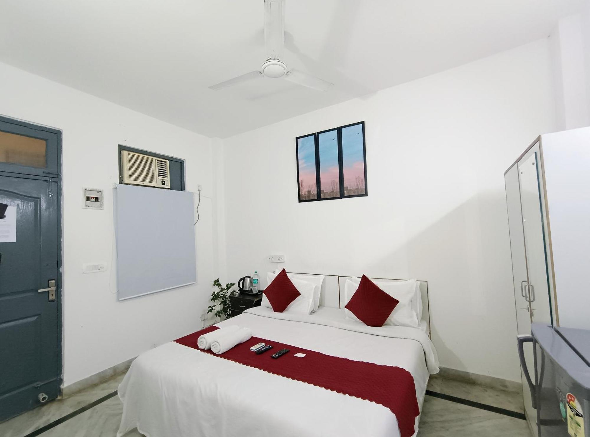 Hotel Hauz Khas Fort View Nuova Delhi Esterno foto