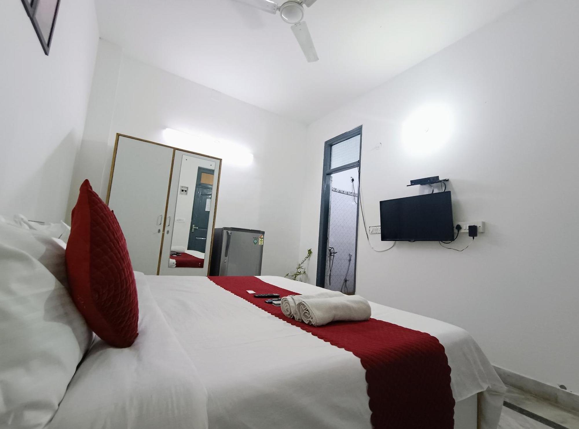 Hotel Hauz Khas Fort View Nuova Delhi Esterno foto