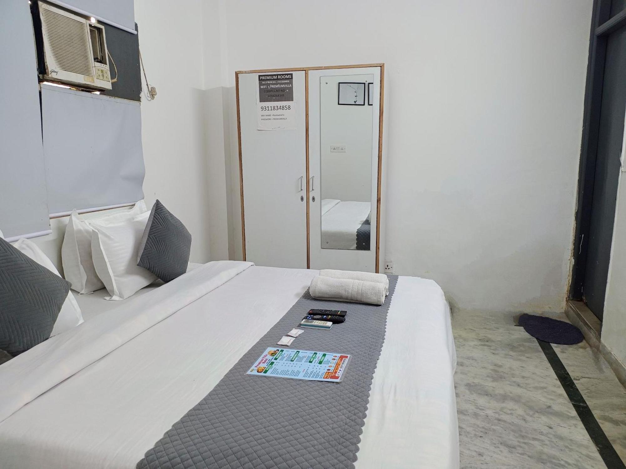 Hotel Hauz Khas Fort View Nuova Delhi Esterno foto